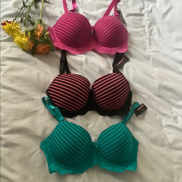 Woman’s hot pink strip Demi Full coverage Bra - Picture 8 of 13